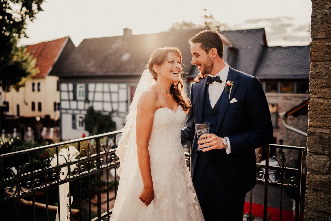 Besondere Hochzeit 2019 in der historischen Landhausstil-Location: Bauernhaus Hof Tilia, eine hessische vintage Hofhochzeit nahe Mainz und Wiesbaden